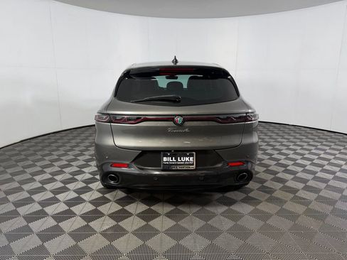 Used 2024 Alfa Romeo Tonale Veloce w/ Premium Interior Package image 6
