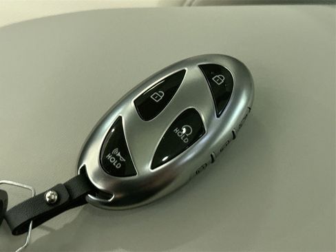 New 2025 Hyundai Sonata Limited image 29