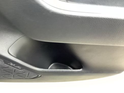 Used 2022 Toyota RAV4 XLE image 26