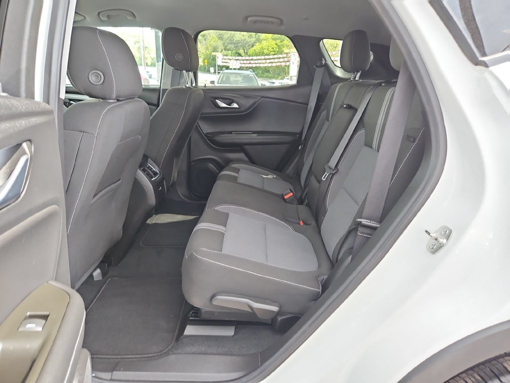 Used 2025 Chevrolet Blazer LT FWD image 26