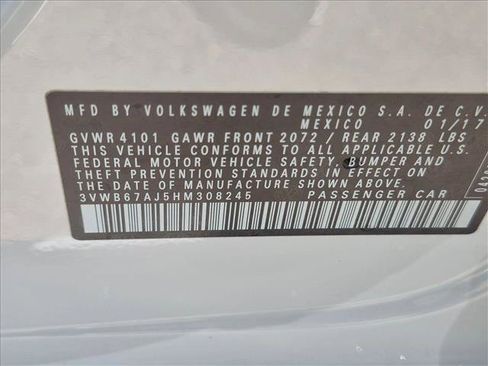 Used 2017 Volkswagen Jetta SE FWD image 15