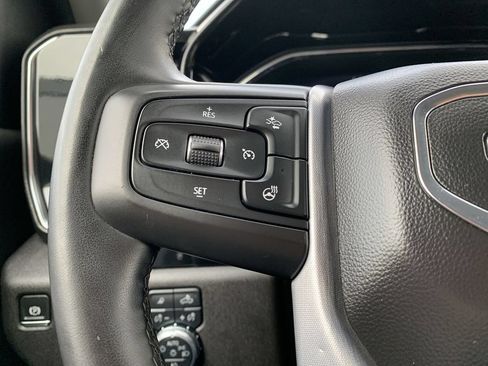 Used 2025 GMC Sierra 1500 SLT AWD/4WD image 19