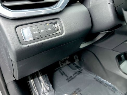 New 2026 GMC Acadia Elevation image 16