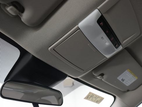 Used 2024 Nissan Sentra SV FWD image 10