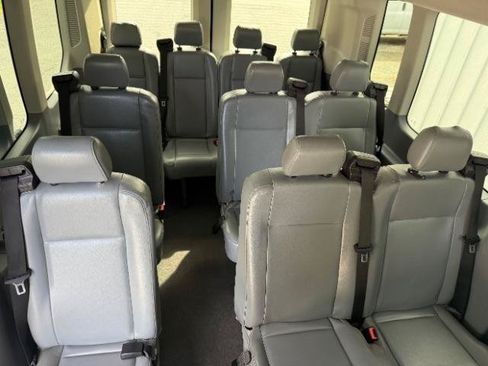 Used 2016 Ford Transit 350 XL RWD image 7