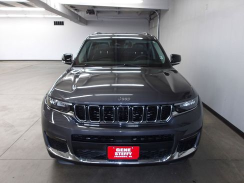 Used 2023 Jeep Grand Cherokee L Limited w/ Luxury Tech Group II AWD/4WD image 6