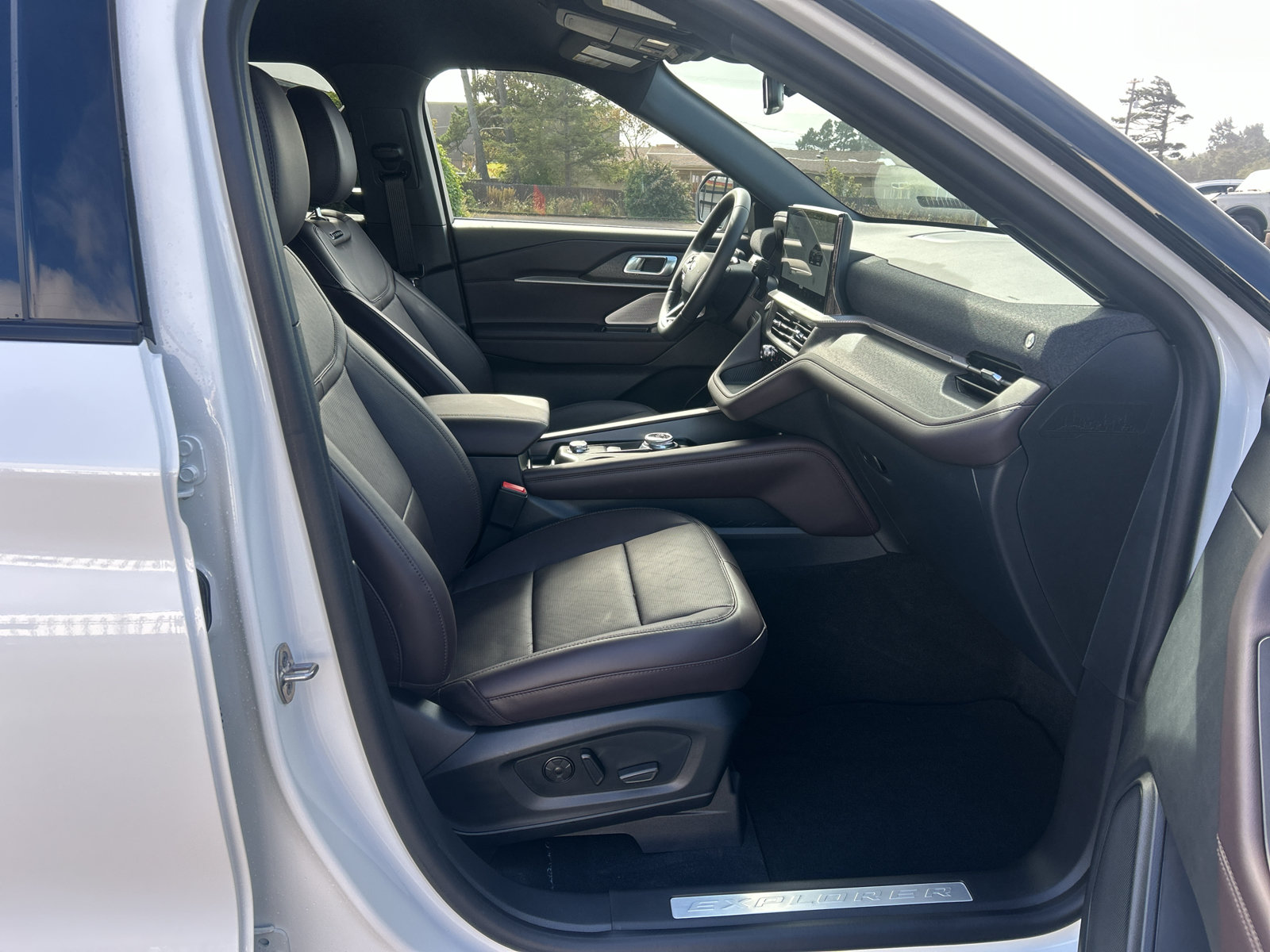 New 2027 Ford Explorer Platinum AWD/4WD image 31