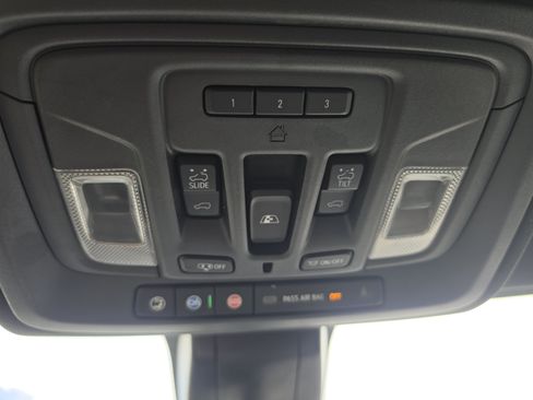 Used 2021 GMC Sierra 1500 AT4 w/ AT4 Value Package AWD/4WD image 34