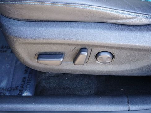 Used 2019 Kia Niro EX Premium w/ Cold Weather Package 1.0 image 17