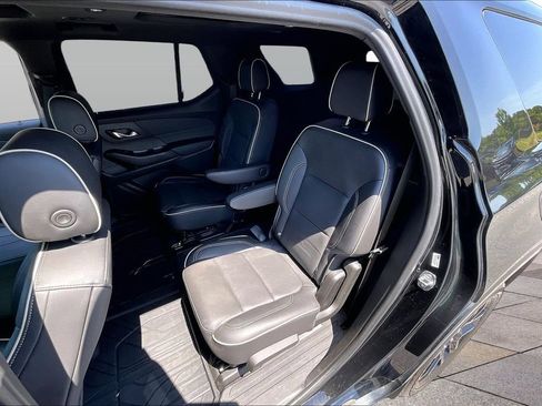 Used 2022 Chevrolet Traverse Premier w/ LPO, Floor Liner Package FWD image 26