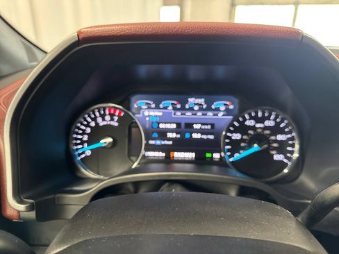 Used 2019 Ford F350 Platinum w/ FX4 Off-Road Package AWD/4WD image 15