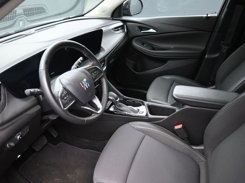 Used 2025 Buick Encore GX Preferred image 20