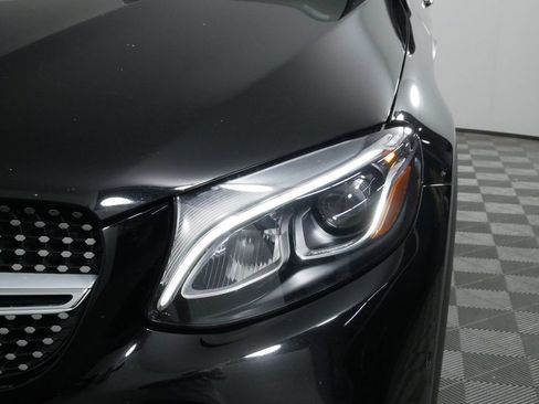 Used 2019 Mercedes-Benz GLC 300 4MATIC Coupe image 12