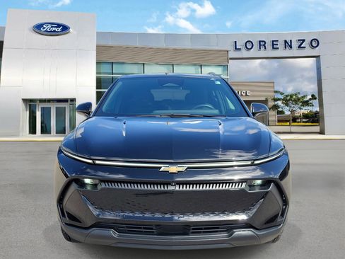 Used 2026 Chevrolet Equinox EV LT FWD image 2