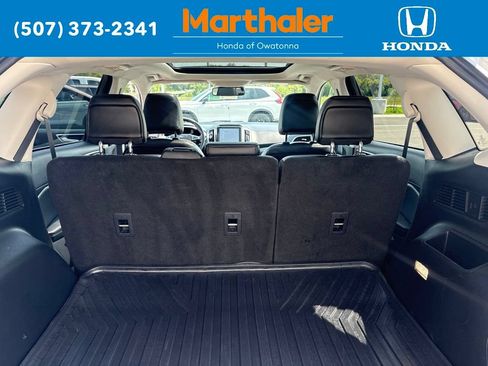 Used 2021 Ford Edge SEL w/ Convenience Package AWD/4WD image 16