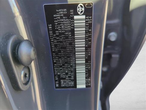 Certified 2024 Toyota Corolla LE image 27