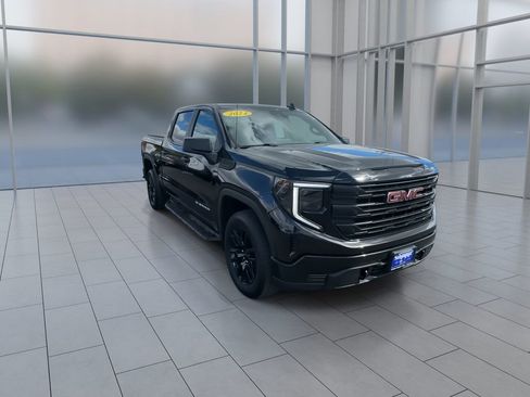 Used 2024 GMC Sierra 1500 Pro w/ Graphite Edition AWD/4WD image 3