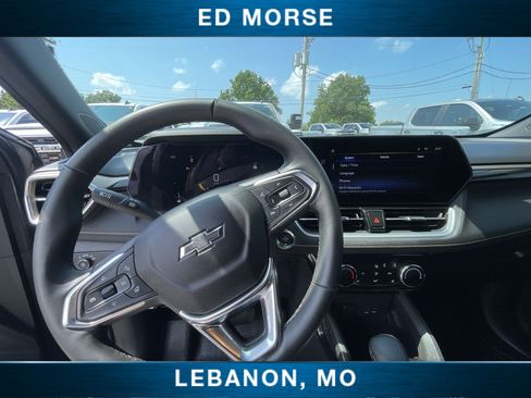 Used 2024 Chevrolet TrailBlazer ACTIV w/ Driver Confidence Package FWD image 11