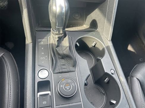 Used 2019 Volkswagen Atlas SE w/ Towing Package image 21