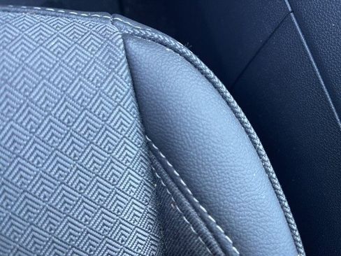 Used 2022 Buick Encore GX Preferred w/ Cold Weather Comfort Package image 5