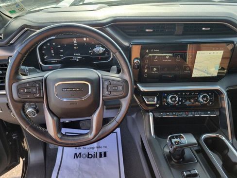 Used 2023 GMC Sierra 1500 Denali Ultimate AWD/4WD image 18