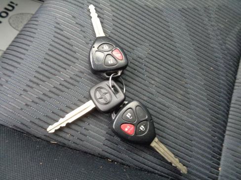 Used 2012 Scion xB 5-Door Wagon 5-Spd MT image 31