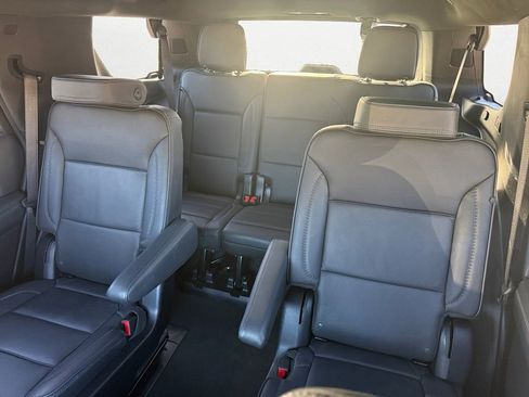 Used 2025 GMC Yukon Denali image 13