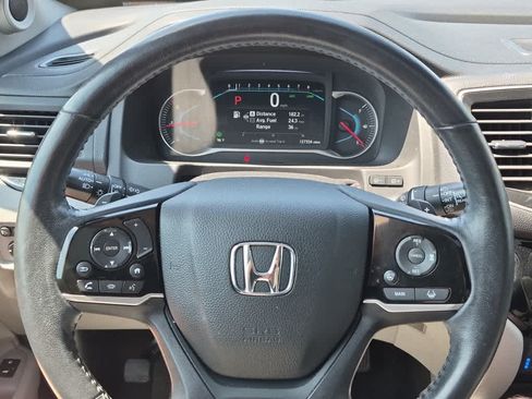 Used 2019 Honda Pilot Elite image 21