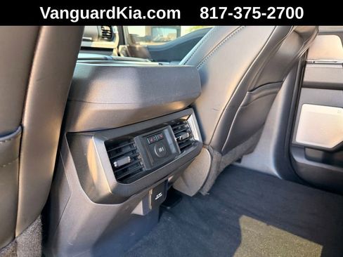 Used 2026 Ford F250 Platinum w/ FX4 Off-Road Package AWD/4WD image 24