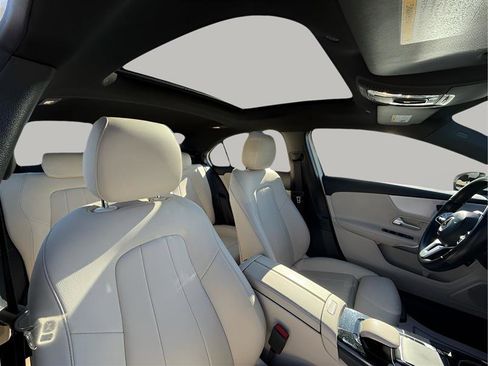 Used 2019 Mercedes-Benz A 220 image 24