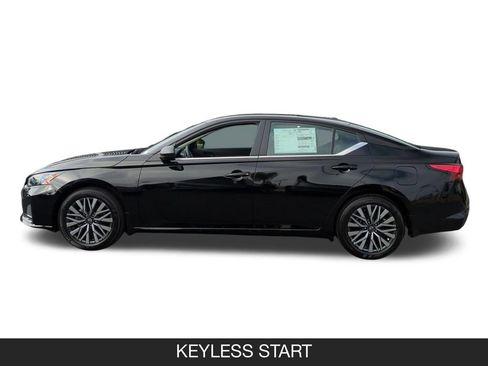 New 2026 Nissan Altima 2.5 SV FWD image 5