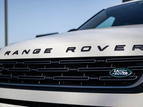 Used 2026 Land Rover Range Rover Evoque S AWD/4WD image 11