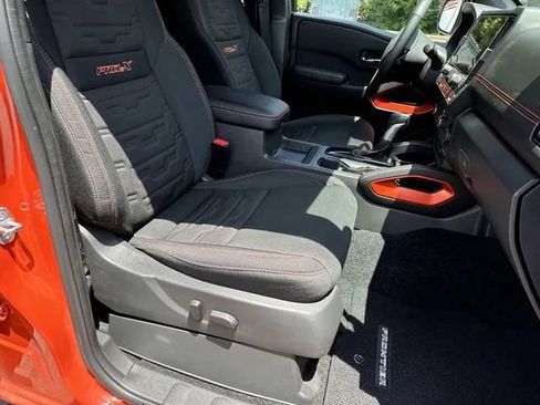 Used 2025 Nissan Frontier Pro-X RWD image 28