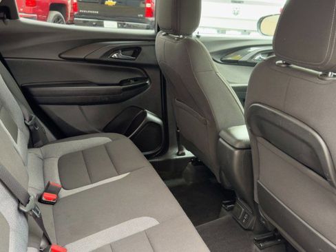 Used 2022 Chevrolet TrailBlazer LT w/ Convenience Package image 13