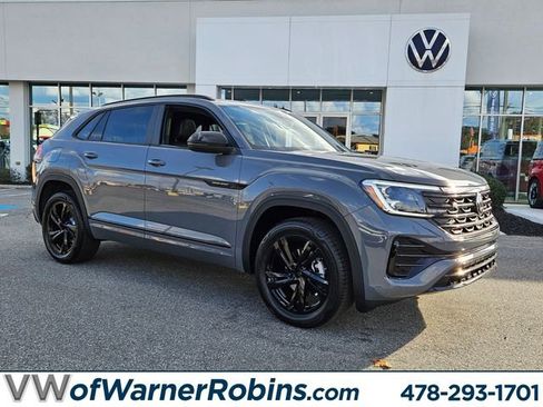 New 2026 Volkswagen Atlas Cross Sport SEL R-Line image 1