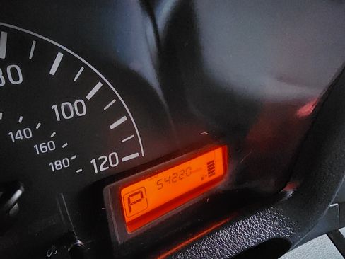 Used 2020 Nissan NV200 S image 31