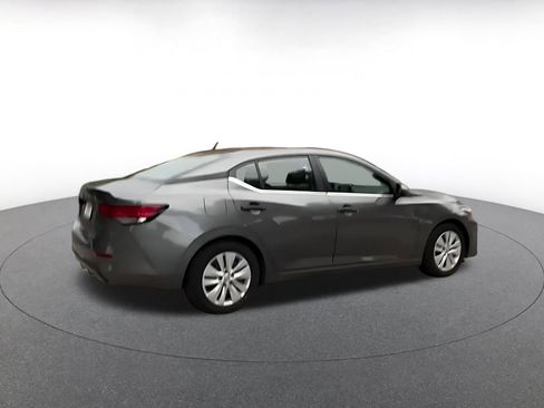 Used 2025 Nissan Sentra S FWD image 14