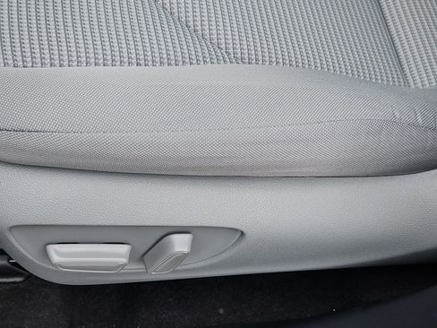 Certified 2024 Toyota Highlander LE FWD image 20