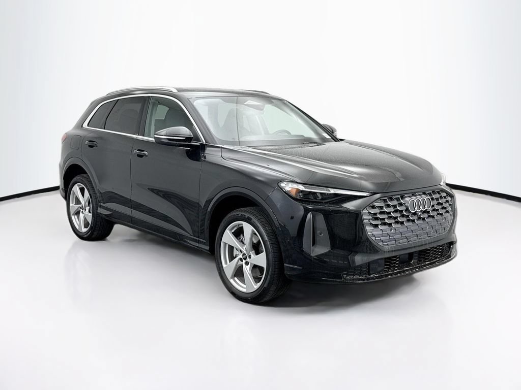 Certified 2025 Audi Q5 Premium Plus w/ Premium Plus AWD/4WD image 3