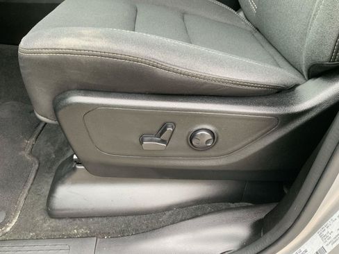 Used 2023 RAM 1500 Big Horn AWD/4WD image 25