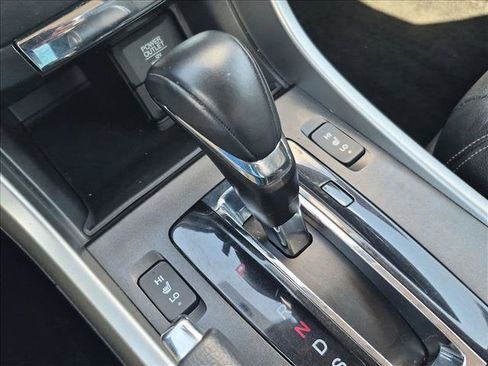 Used 2015 Honda Accord EX-L image 12