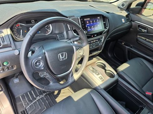 Used 2023 Honda Ridgeline RTL-E image 3