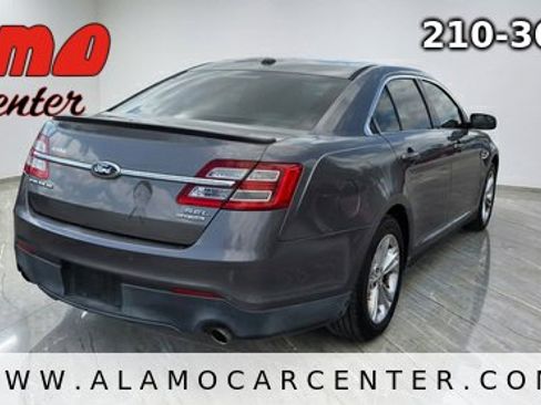 Used 2013 Ford Taurus SEL image 5