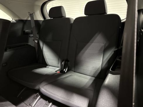 Used 2019 Kia Sorento L FWD image 23