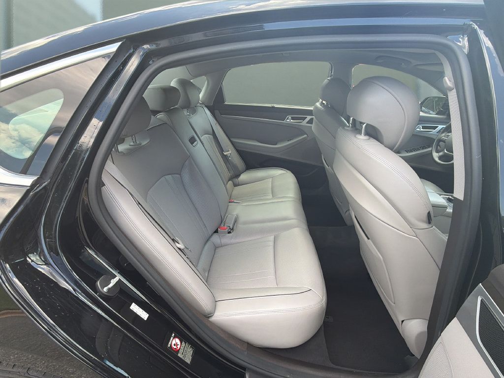Used 2017 Genesis G80 3.8 w/ Option Group 03 RWD image 18