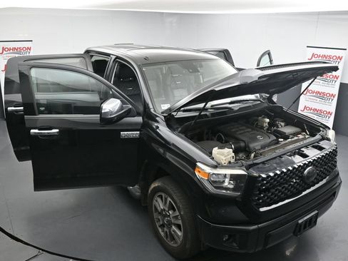 Used 2018 Toyota Tundra Platinum AWD/4WD image 25