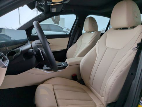 Certified 2023 BMW 330i Sedan w/ Premium Package image 16