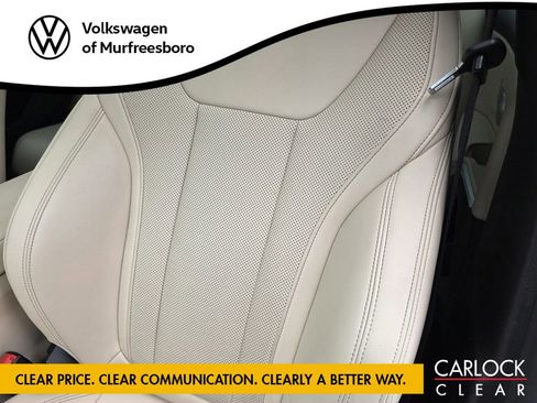 Used 2023 BMW 330i Sedan w/ Driving Assistance Package image 17