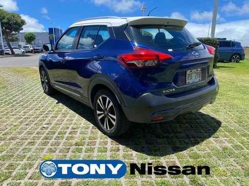 Used 2018 Nissan Kicks SR FWD image 23