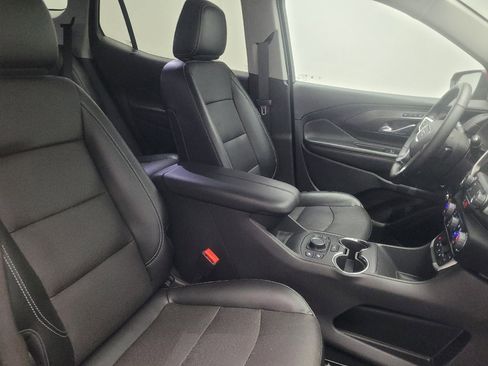 Used 2023 GMC Terrain SLT w/ Tech Package FWD image 21